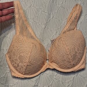 Victorias Secret Dream Angels Floral Lace Push-up Padded Bra 32D - Peach